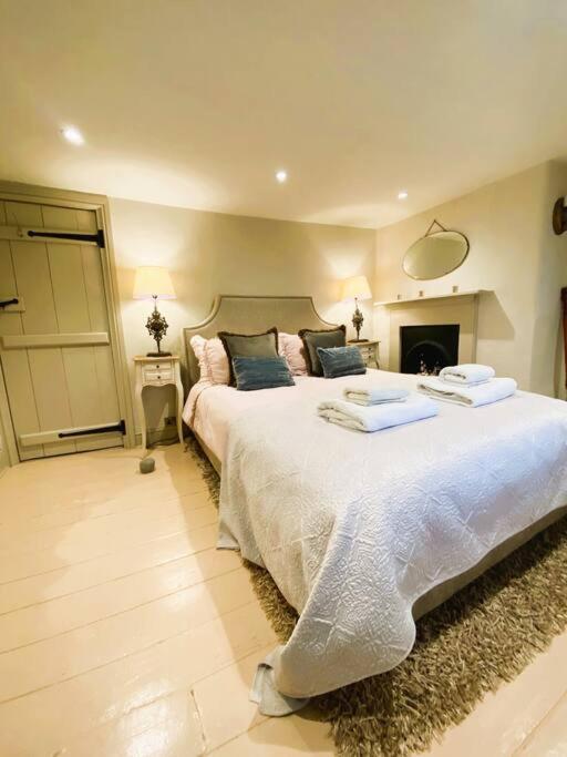Beautiful Immaculate Aldeburgh Cottage, Sunny Outdoor Space, Free Parking - Easy Walk To Beach & Town ภายนอก รูปภาพ